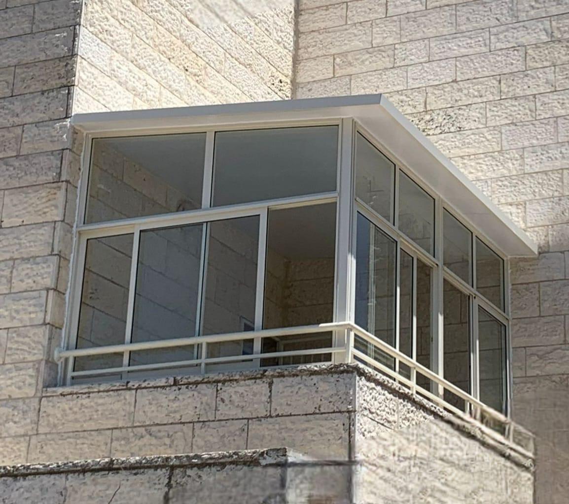 סגירת מרפסת – בית פרטי