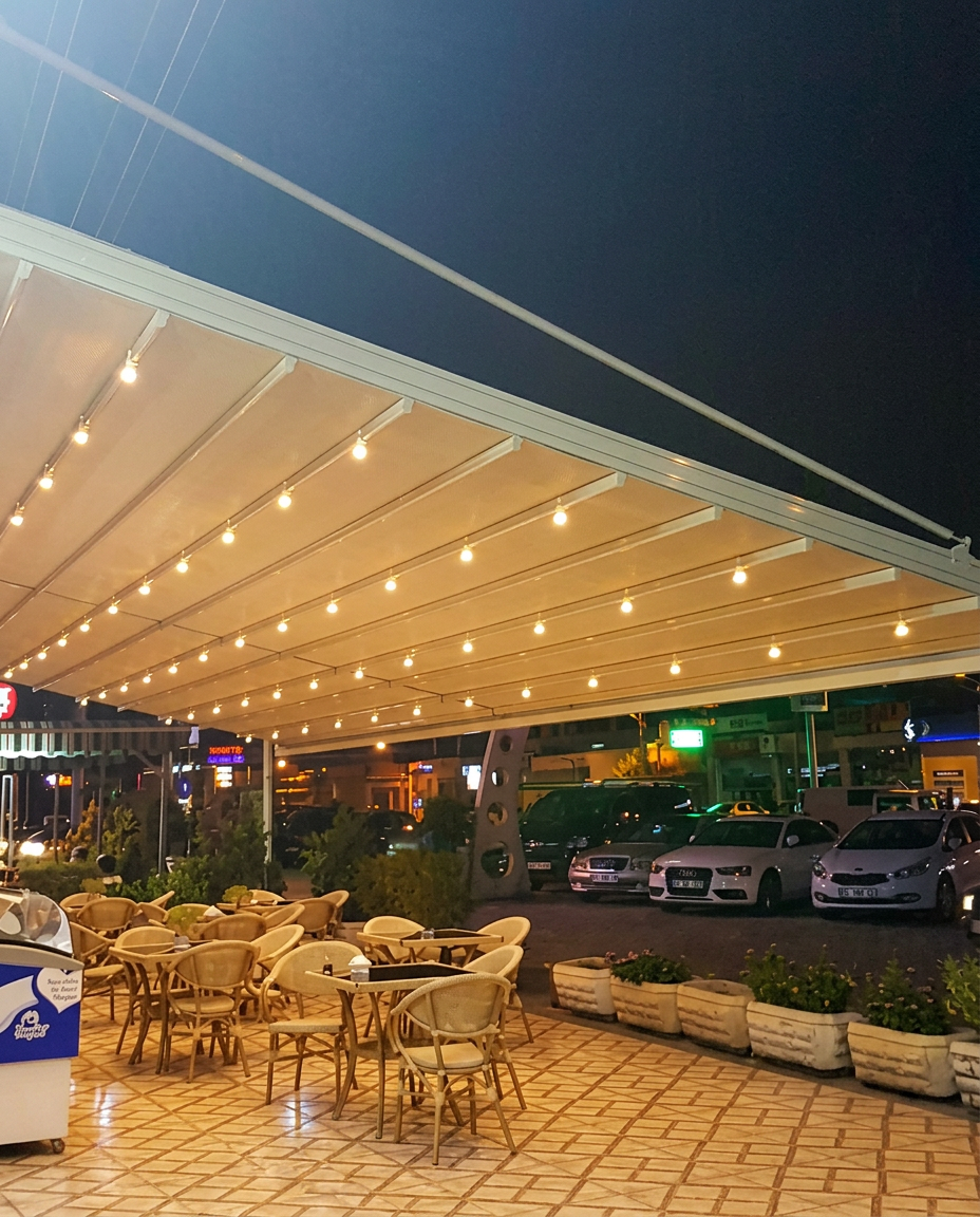 פרגולה חשמלית מאלומיניום עם תאורת לד מובנית — פרויקט EM אלומיניום